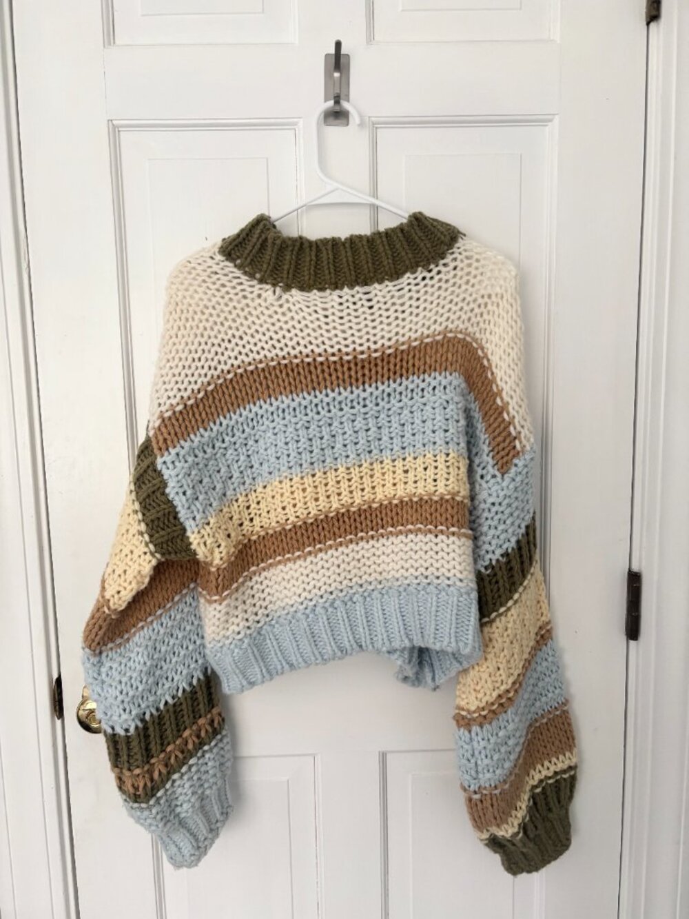 Grey Bandit Sweater - Picture 3 of 4